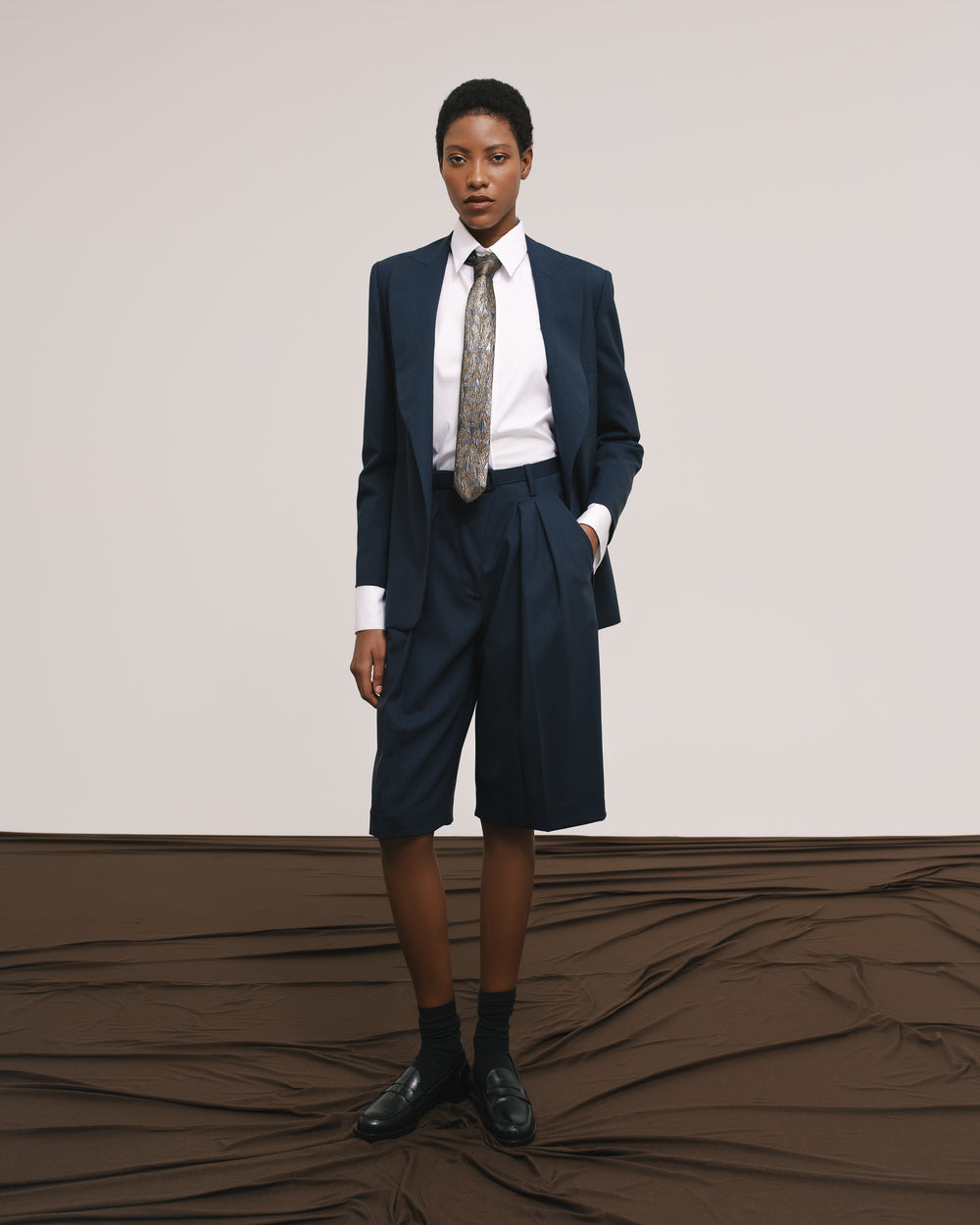Pleated Wool Bermuda Shorts – Loose Fit