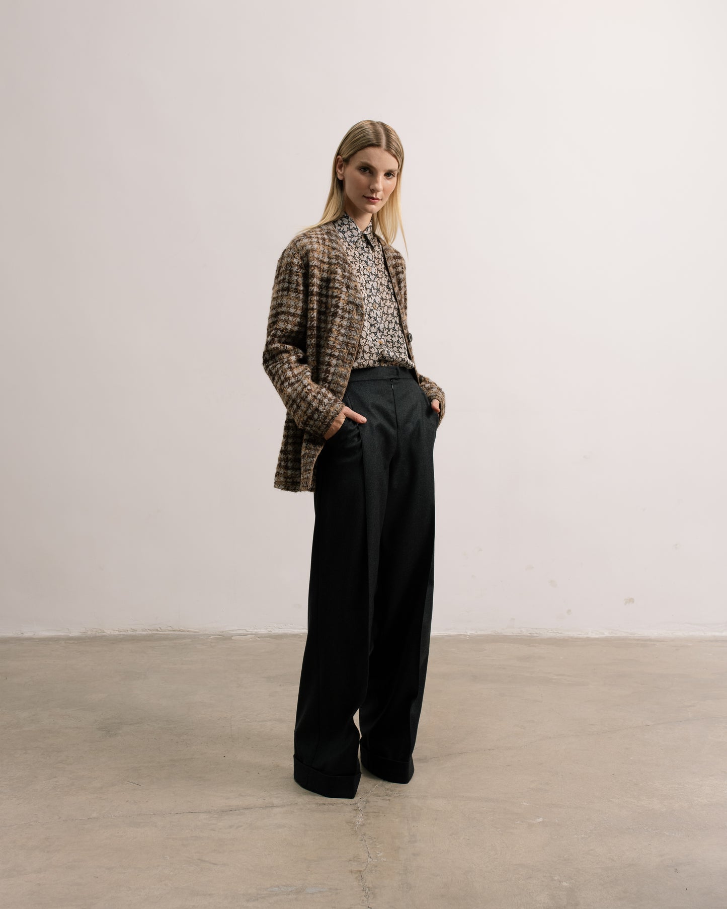 Wide Pleated Flannel Wool Pant Dark Grey Full