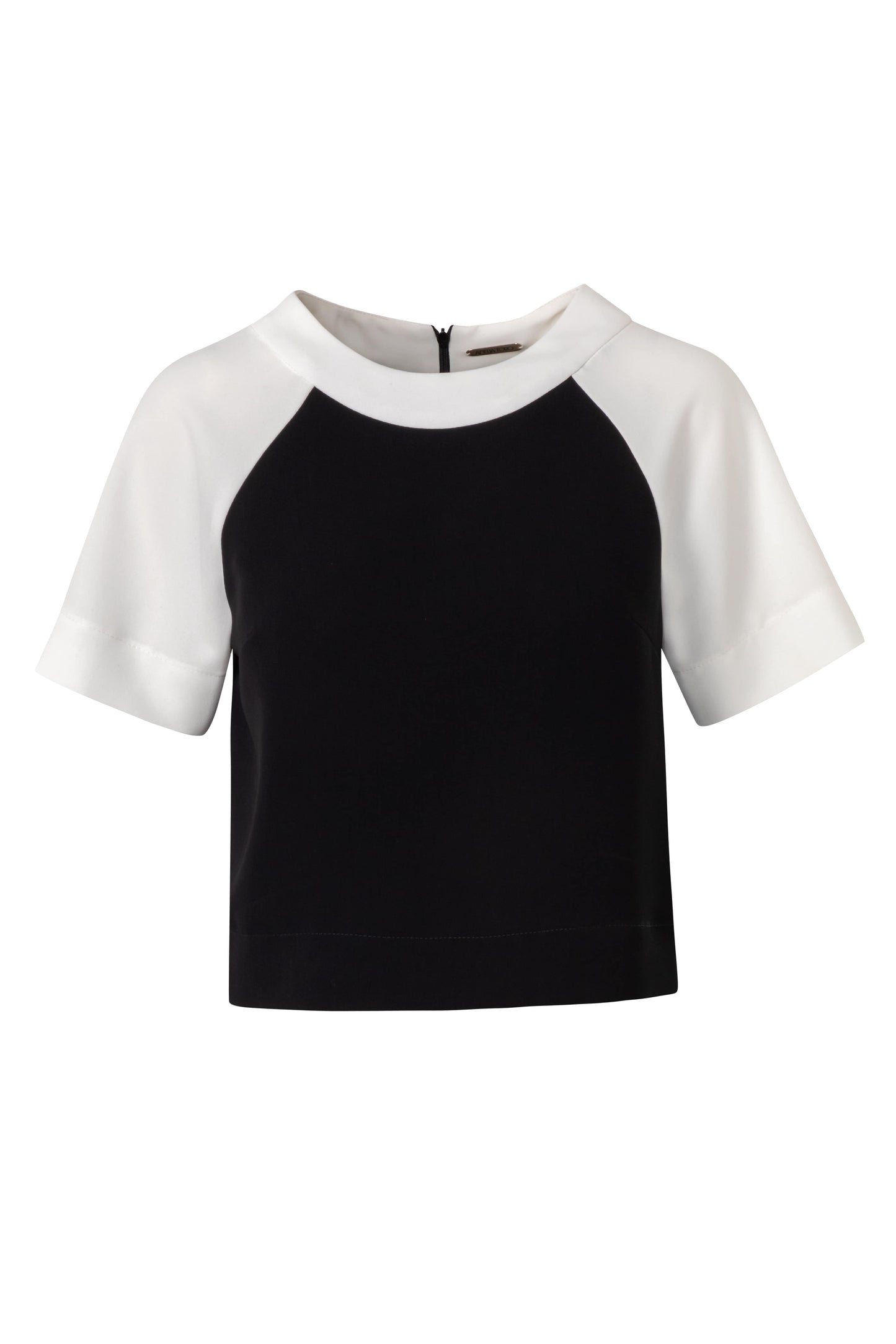 Product still of the Amelia Toro Contrast Raglan-Sleeve Top in Black & White on a white background